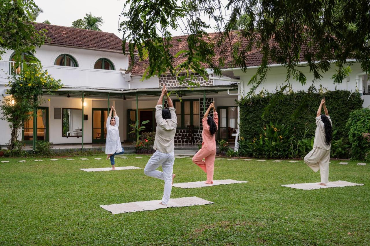The Sacred Lotus Ayurveda Wellness Retreat Hotel Kochi Exterior foto