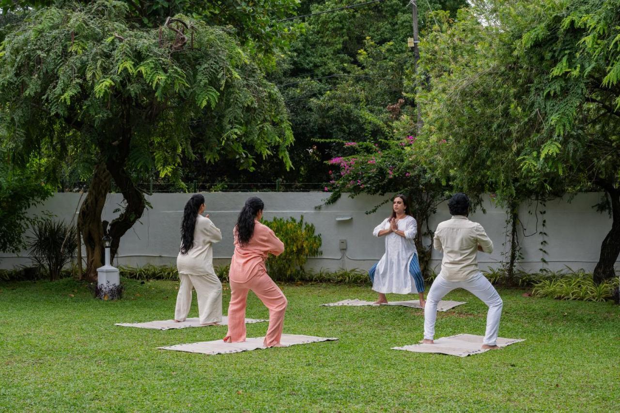The Sacred Lotus Ayurveda Wellness Retreat Hotel Kochi Exterior foto